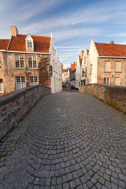 Stenen brugje langs de Groenerei